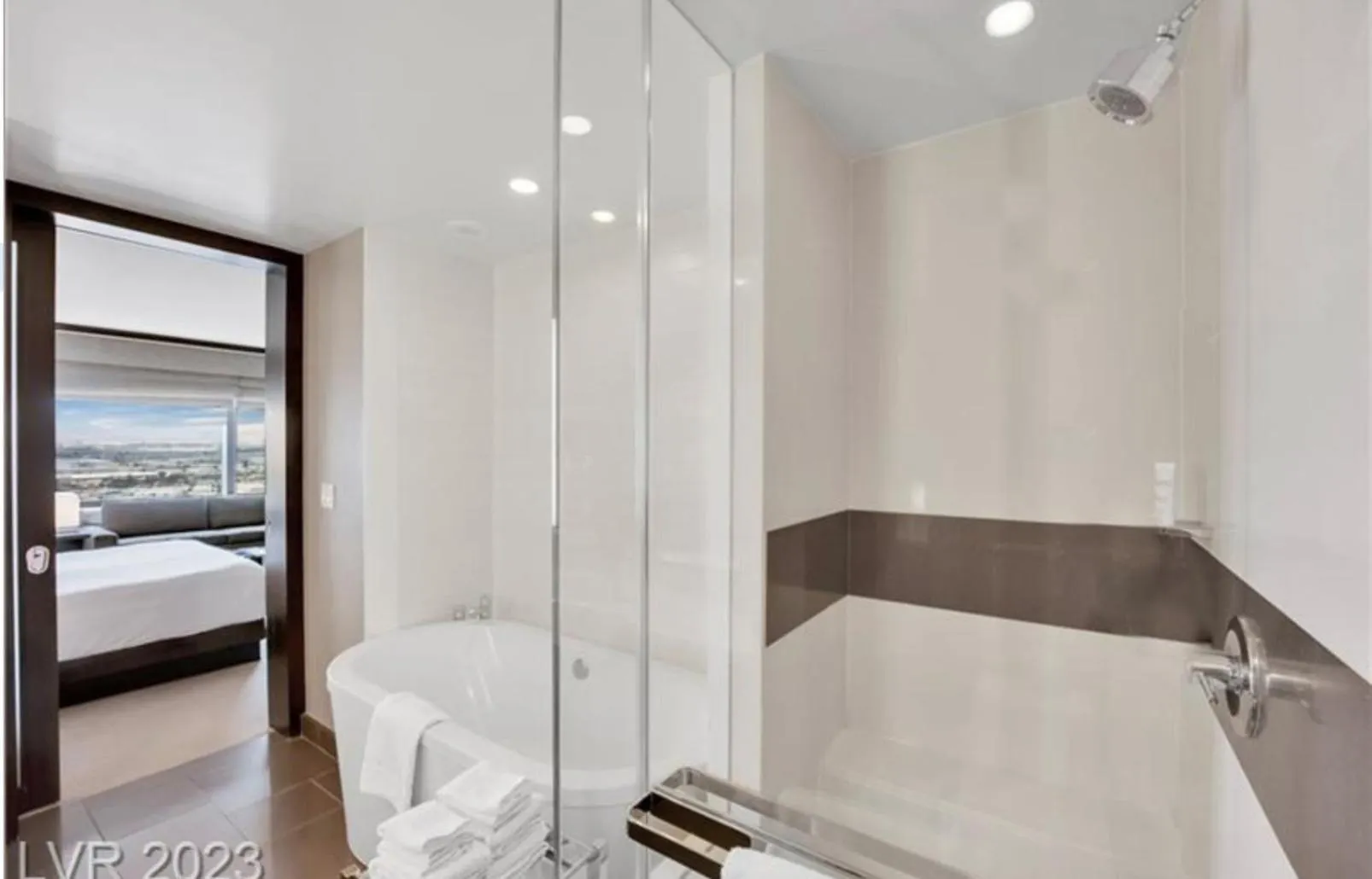 Vdara Beautiful Suite On 22Nd Flr Free Valet Parking Las Vegas United States